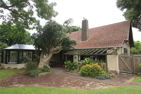 Colwyn House Self Contained Accomodation - Tourism Guide 1