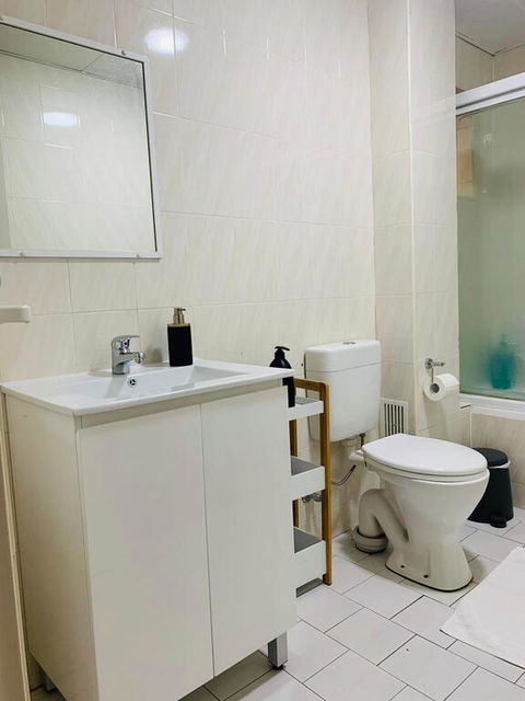 Comfort HS Apartment - Cruises Travel 3