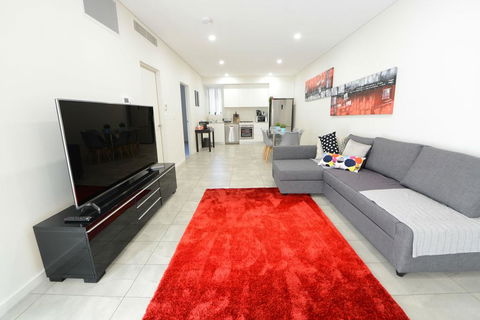 Comfort HS Apartment - Central Park - Cruises Travel 0
