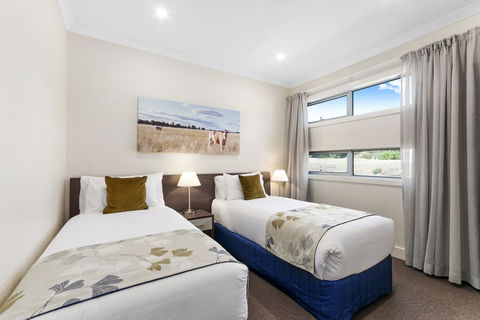 Comfort Inn & Suites Warragul - Travel Search 1