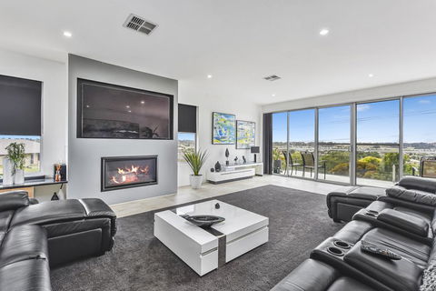 CONROE EXECUTIVE TOWNHOUSE - MODERN & STYLISH - Travel Search 0
