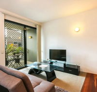 Contemporary 1 Bedroom Teneriffe Apartment with Pool and Gym - Cruises Travel