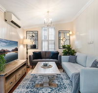 Contemporary Cottage in Perfect Lifestyle Address - Cruises Travel