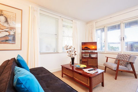 Convenient Studio With Lovely Courtyard - Travel Agents 0