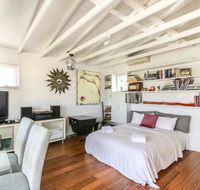 Cool Architect-Designed Studio Close To CBD - Cruises Travel