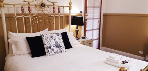 Coppers Hill Private Accommodation - Travel Agents 0