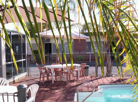Corowa Motor Inn - Travel Agents 0