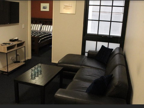 Cosy City Apartment - Tourism Guide 2