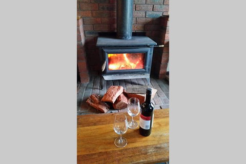 Cosy Cottage Valley Views - Travel Agents 0