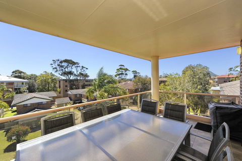Cottage Court 10 - Nelson Bay - Cruises Travel 0
