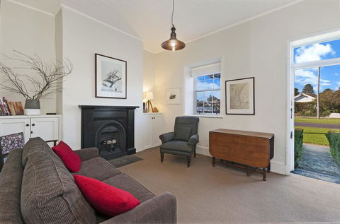 Cottage On James Circa:1855 - Modern Historic - Travel Search 1