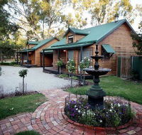 Cottages on Edward - Travel Agents