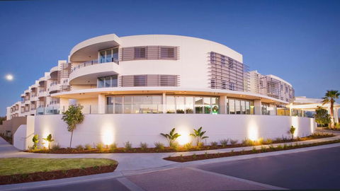 COTTON BEACH ROOF TOP 113 WITH OCEAN VIEWS - Travel Search 0