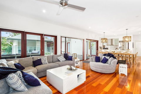 Cottonwood Beach House @ Corporate Boardies - Travel Search 0
