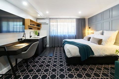 Country Comfort Armidale - Cruises Travel 1