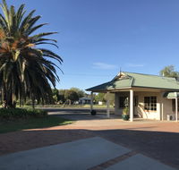 Country Gardens Motor Inn - Travel Search
