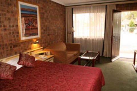 Countryman Motor Inn - Cruises Travel 0