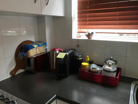 Cozy Marrickville Apartment Near Centre - Cruises Travel 3