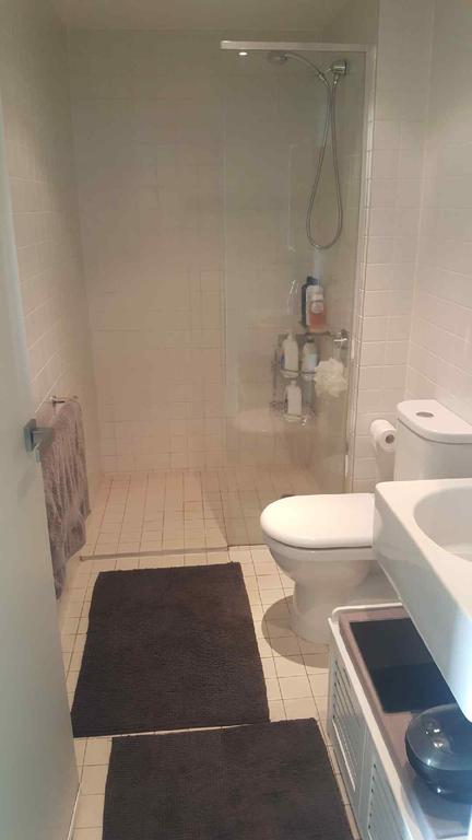 Cozy Shared Home On 11th Fl - Own Balcony - Travel Search 3