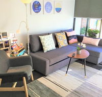 Cozy homely apartment CBR central - Cruises Travel