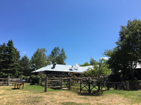Crackenback Farm Guesthouse - Tourism Guide 0