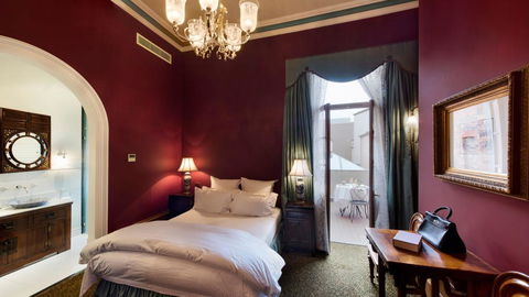 Craig's Royal Hotel - Tourism Guide 2