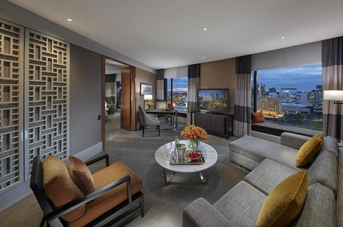 Crown Towers Melbourne - Tourism Guide 1