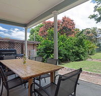 Cuddles Cottage' 4 Christmas Bush Avenue - pet friendly holiday house near Dutchies - Cruises Travel