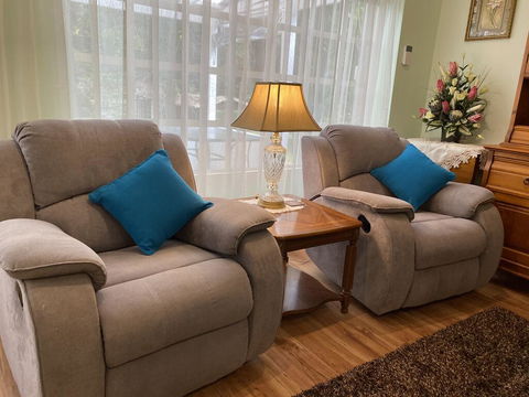 Curtis Falls Studio-Apartment - Travel Search 1