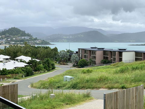 DAYDREAMING Airlie Beach, Water Views & Only 200m To Boardwalk. - Tourism Guide 2