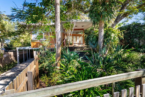 Decked Out For A Fantastic Holiday - (Whole House) Winnett St, Woorim - Travel Agents 1