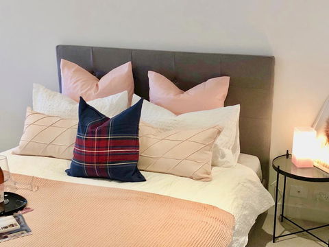Deluxe And Brand New Lakeside Apartment - Tourism Guide 3