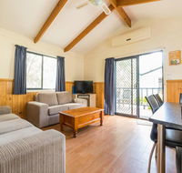 Deniliquin Riverside Caravan Park - Travel Agents