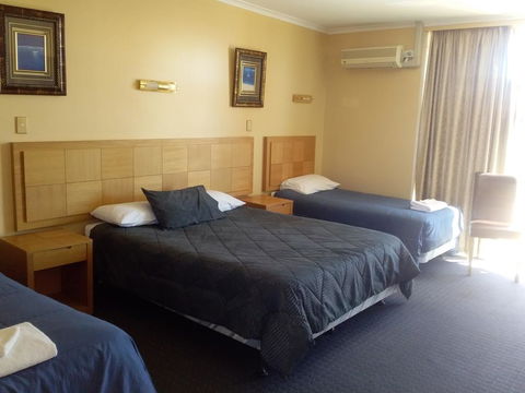 Desert Sand Motor Inn - Cruises Travel 1