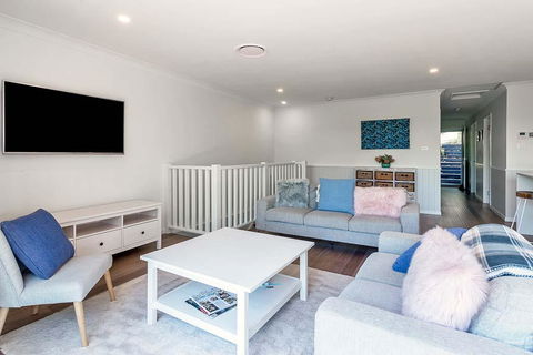 DESIGNER HOLIDAY BEACH PAD // 4 BED // COPA - Travel Search 2