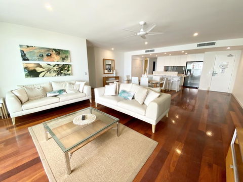 DIRECT BEACH ACCESS - 3 BED APART - CABARITA BEACH - Travel Search 2