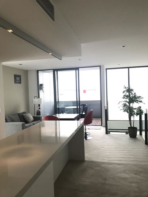 Docklands Luxury Penthouse Right Above The District Docklands - Travel Search 1