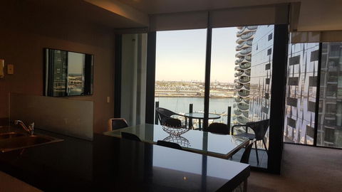 Docklands Style Apartment With 2 Bedroom 1008N - Travel Search 1