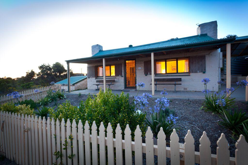 Lincoln National Park SA Travel Search