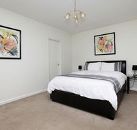 Downstairs in Hawthorn - Travel Search