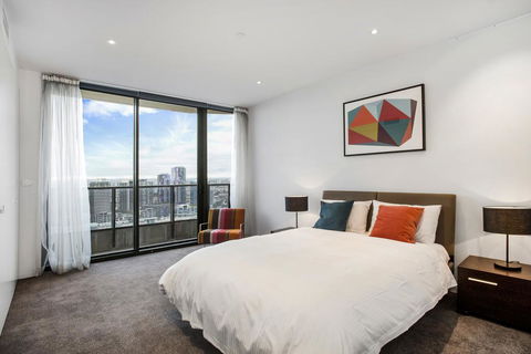 DreamHost At Dock 5 Sub-Penthouse - Travel Search 3