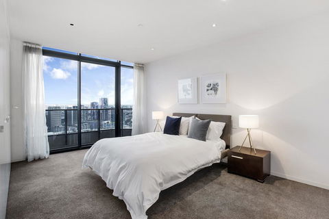 DreamHost At Dock 5 Sub-Penthouse - Travel Search 1