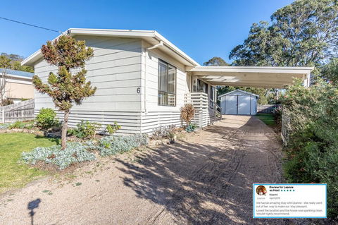 Eagle Bay Cottage - Travel Search 0