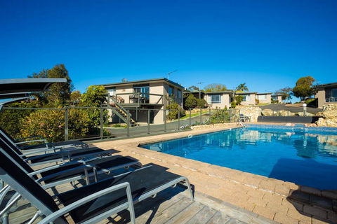 Eagle Heights Holiday Units - Travel Agents 0