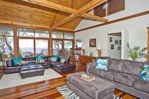 Eaglemont Country Retreat - Travel Search 3
