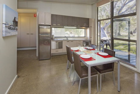 Ecocrackenback 7 - Sustainable Chalet Close To The Slopes - Tourism Guide 3