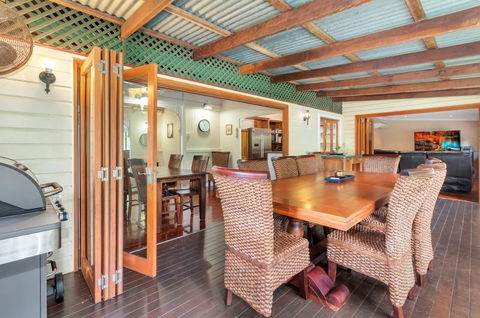 Edge Hill Holiday Home / Cairns - Travel Search 3