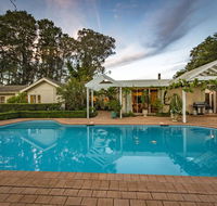 Edith Holiday House - Travel Agents