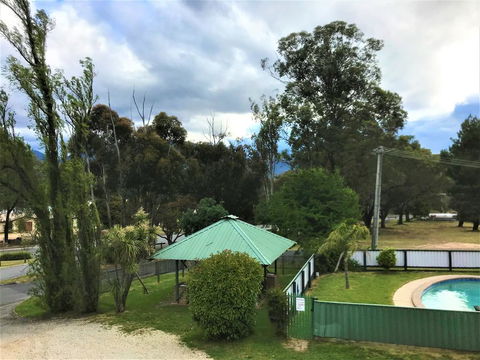 Eildon Lake Motel - Tourism Guide 0