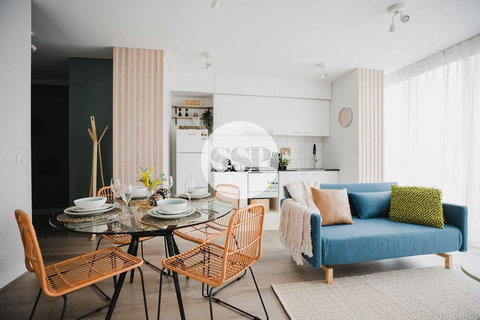 Elegant 2BR Abode Within Melbourne CBD FREE WIFI - Tourism Guide 0